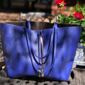 Remi and Reid blue tote